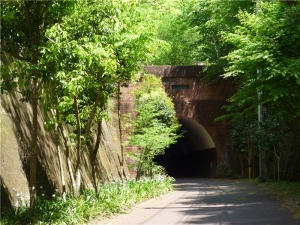 旧満池トンネル