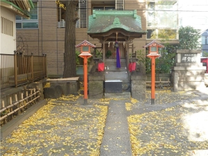 日本橋蛎殻町にある銀杏八幡宮